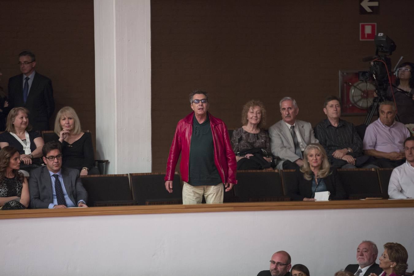 Guillén reivindica el &quot;tono elegíaco&quot; de la poesía, que se alimenta del &quot;tiempo&quot;