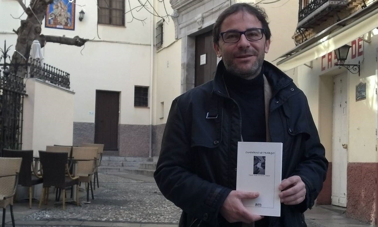 Miguel Ángel Fernández Madrid (PSOE). Edad: 41 añosNacido en: Granada.Formación: Licenciado en Antropología Social y Cultura y Diplomado en Trabajo Social.Último cargo: Concejal del grupo municipal socialista.