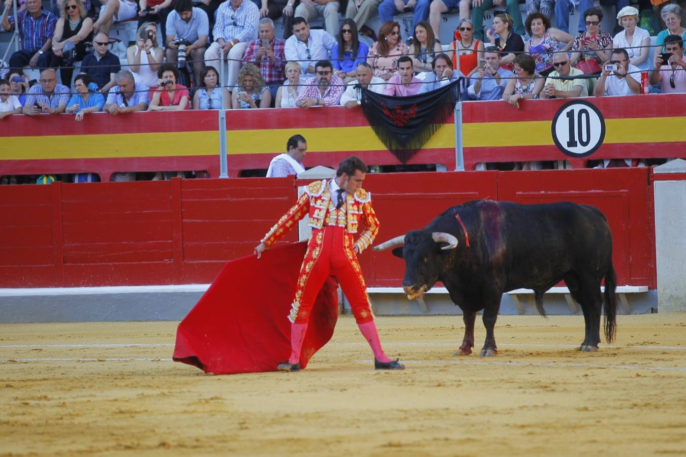 Cayetano, &#039;el Fandi&#039; y Ponce inauguran la feria taurina del Corpus