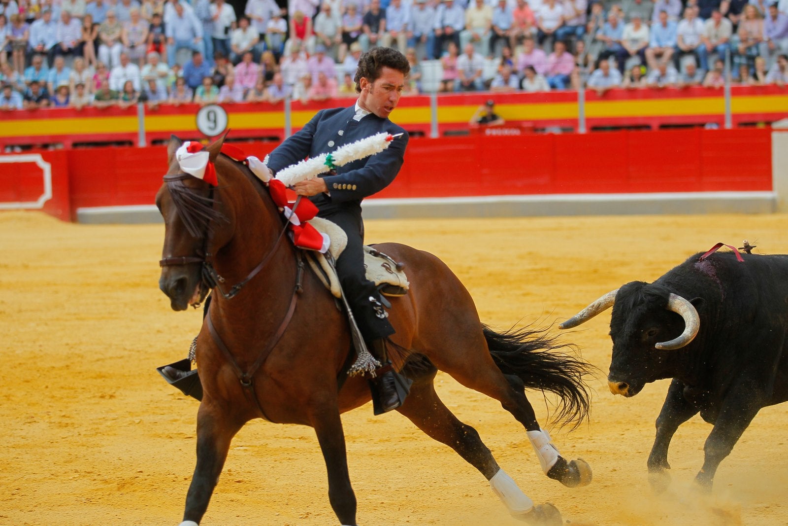 Hermoso de Mendoza pone el broche triunfal a la feria del Corpus de Granada