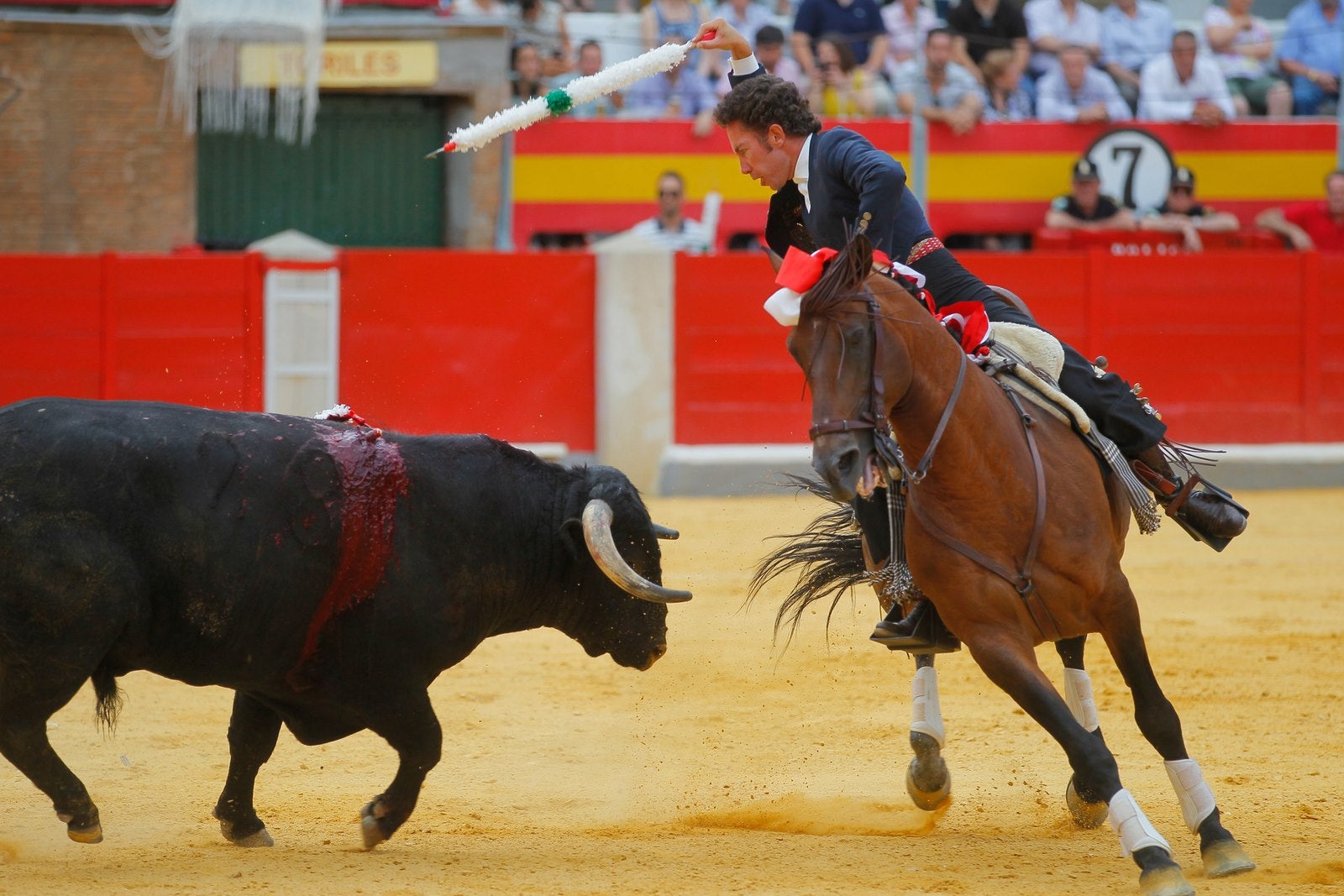 Hermoso de Mendoza pone el broche triunfal a la feria del Corpus de Granada