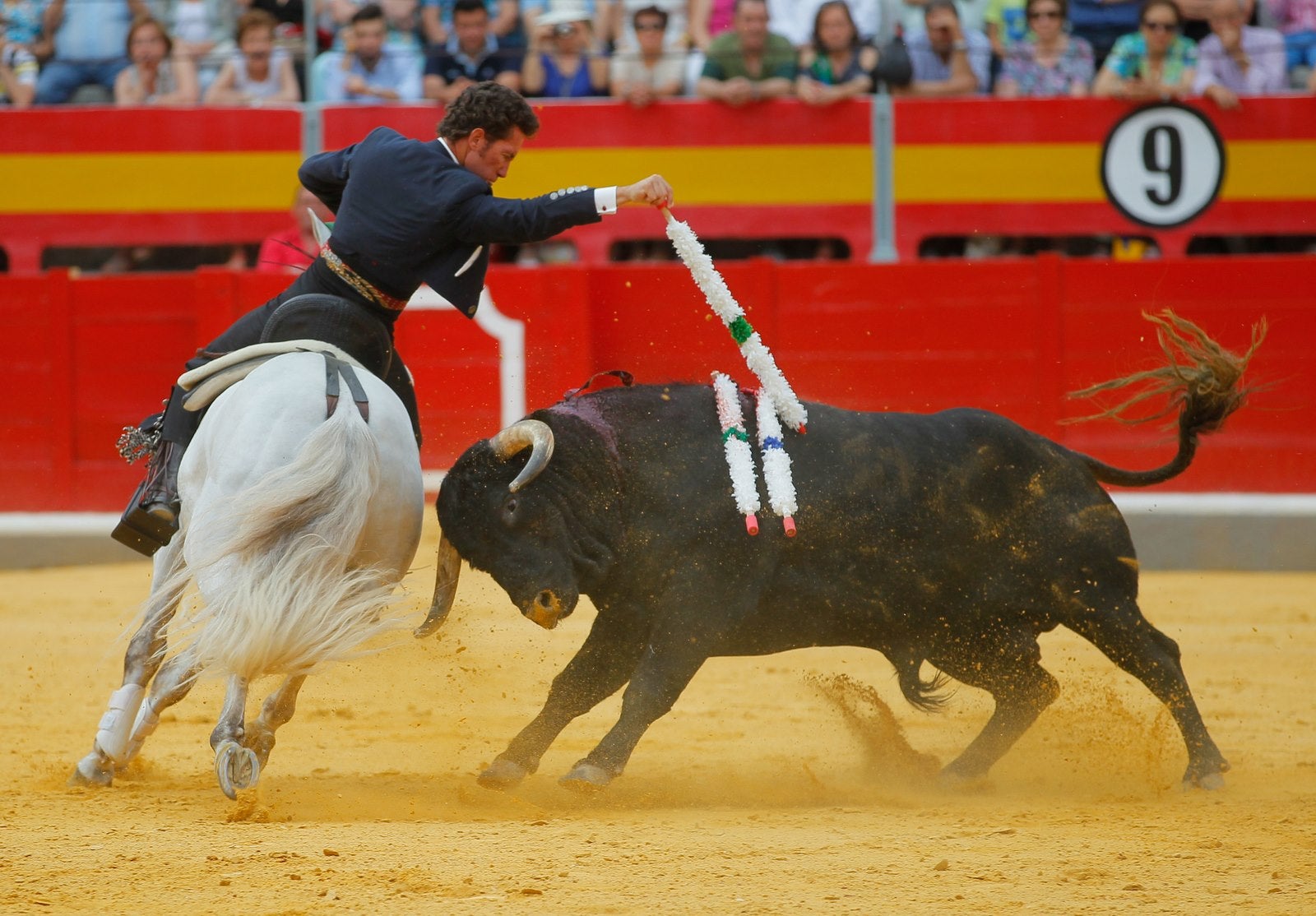 Hermoso de Mendoza pone el broche triunfal a la feria del Corpus de Granada