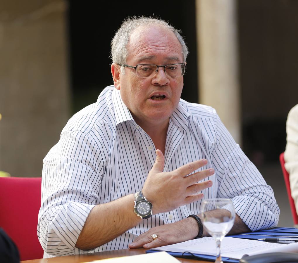 Antonio Ayllón. PP. Alcalde de Armilla entre 2011 y 2013, sigue siendo concejal en ese municipio. Senador desde 2011 es el vicepresidente ejecutivo del PP de Granada.