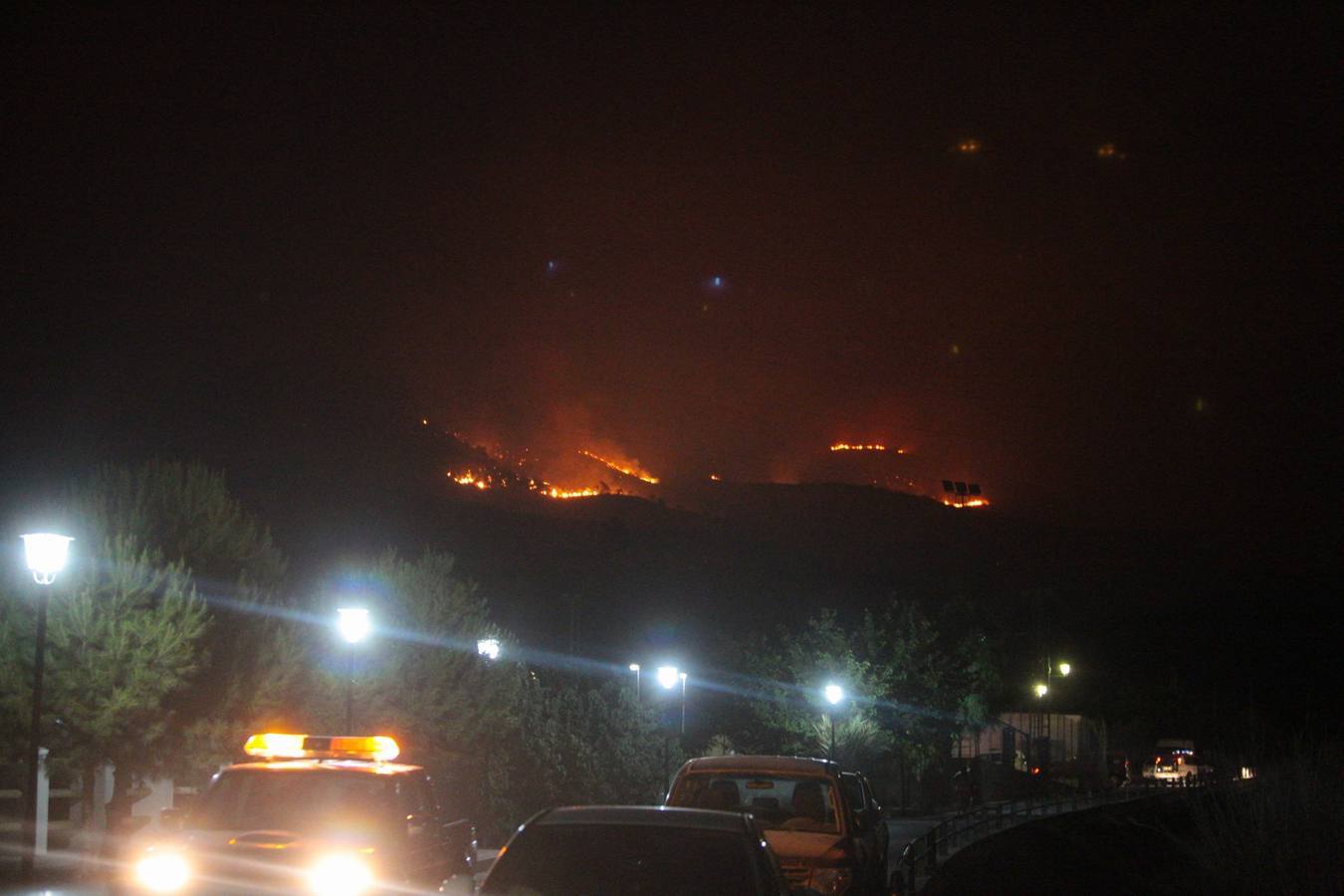 Alerta por un incendio forestal en Gualchos