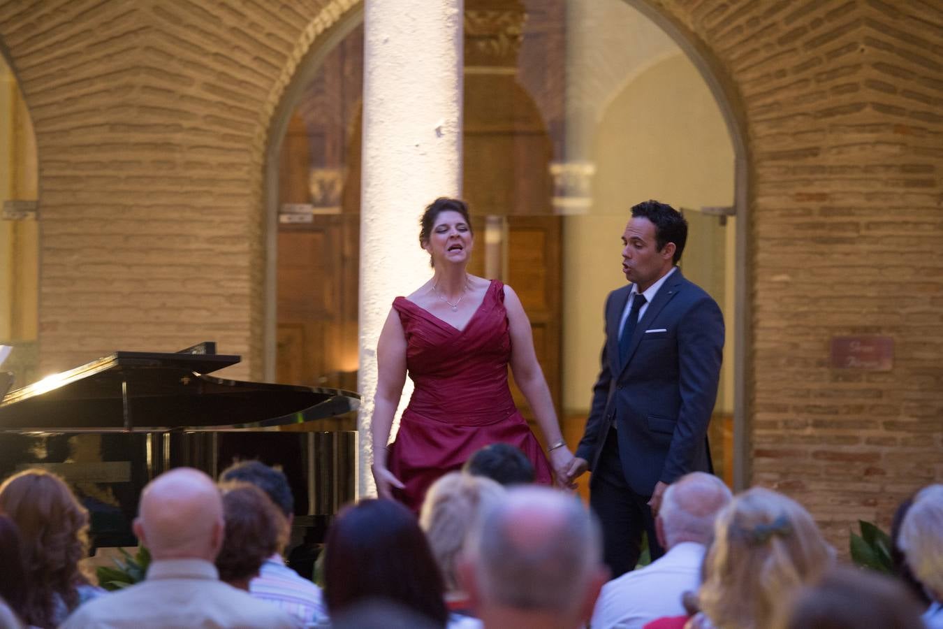 Ópera y zarzuela en el claustro del Santa Paula