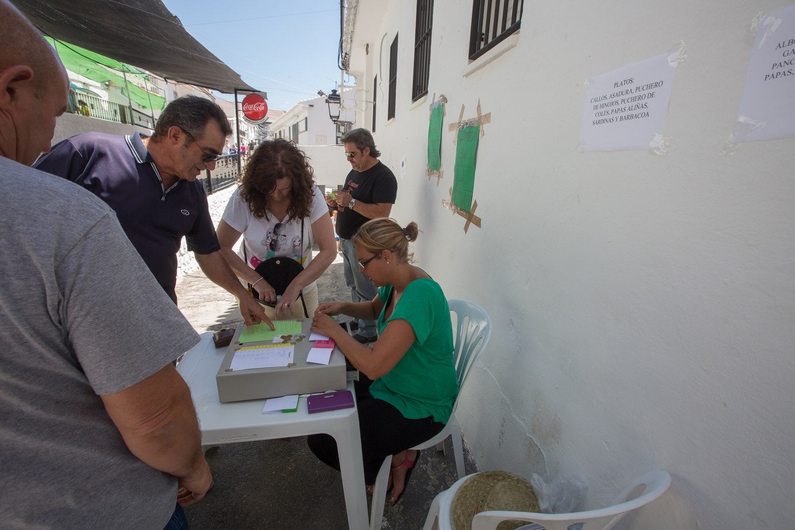 Lújar recupera la sonrisa