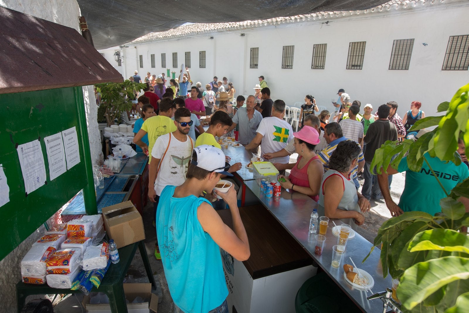 Lújar recupera la sonrisa
