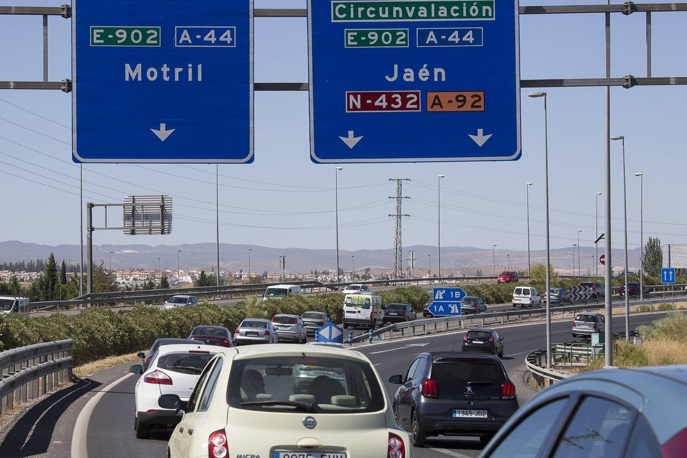 Atascos hacia la Costa en el inicio de las vacaciones de agosto