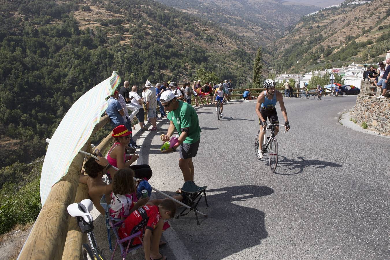 La Vuelta se recrea en la Alpujarra