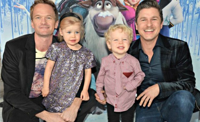 Neil Patrick Harris y David Burtka. La pareja también decidieron contratar los servicios de una de estas madres de alquiler y se conviertieron en padres de mellizos, Gideon Scott y Harper Grace