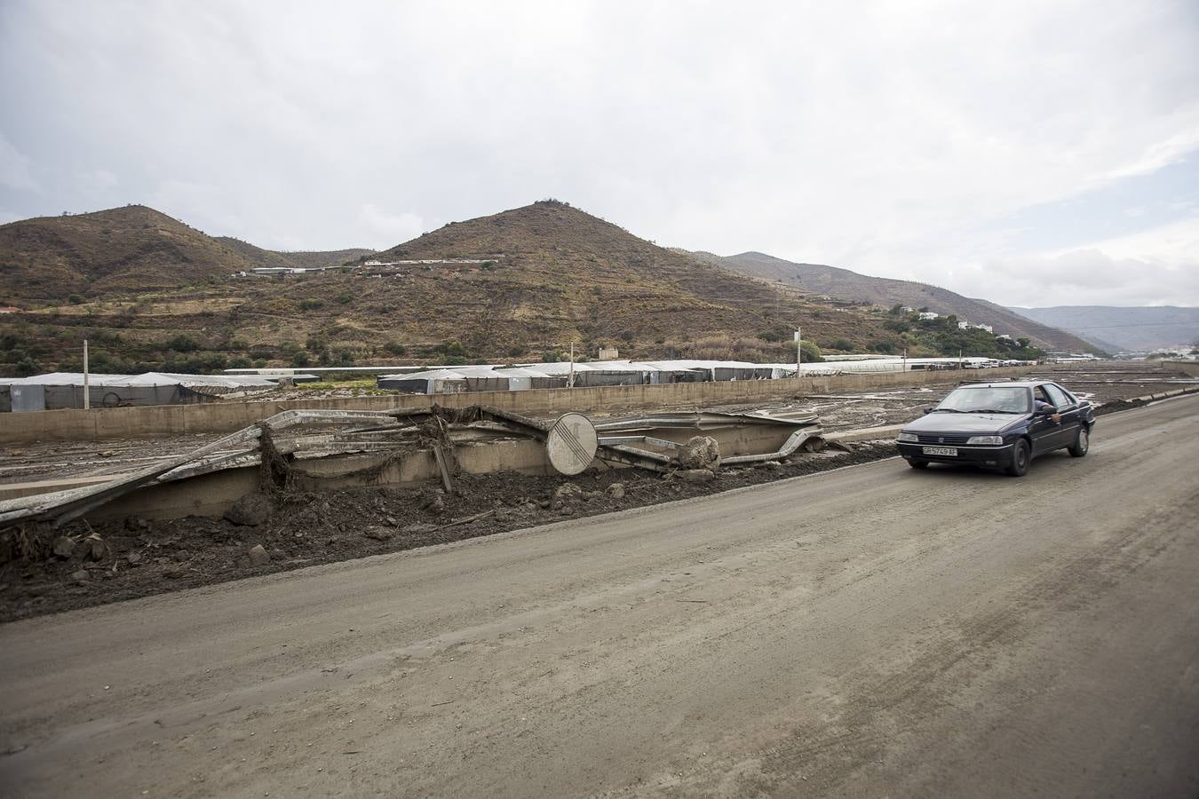 Los invernaderos de Albuñol quedan anegados por la lluvia