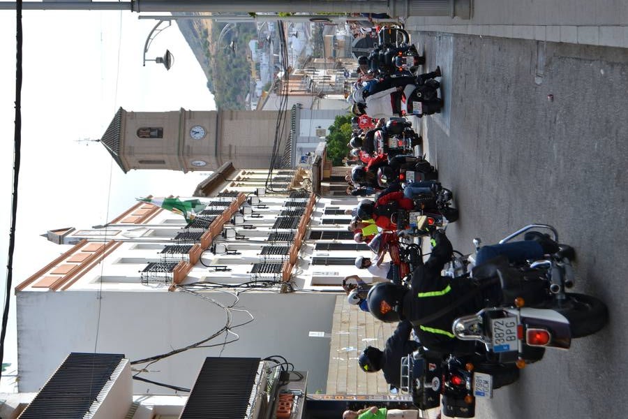 Salida de la XVIII Concentración de Motos Clásicas de Pinos Puente