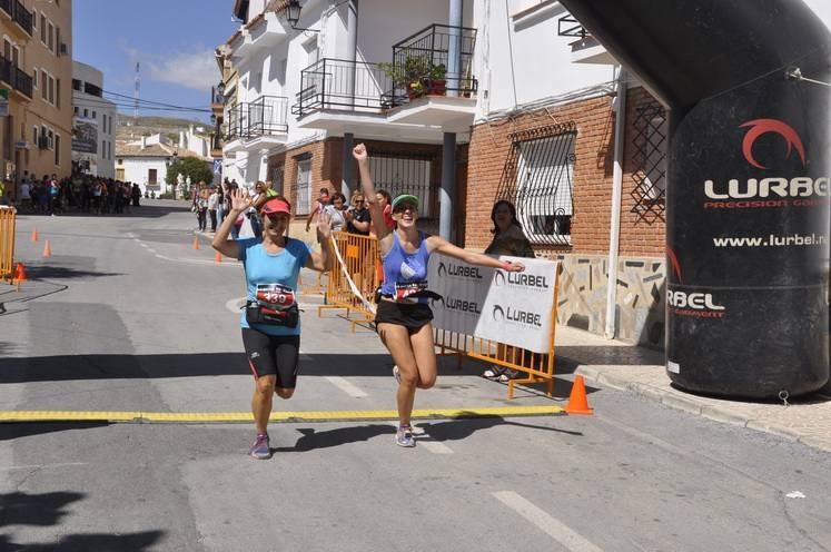 Larrocha y Esther Sánchez ganan la Sagra Sky Race