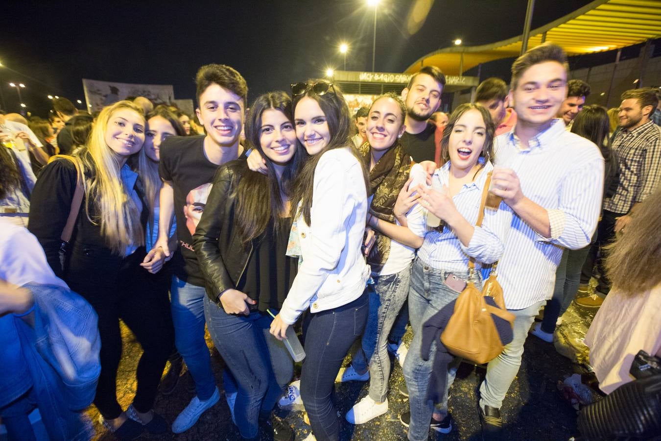 Más de tres mil personas en el botellódromo