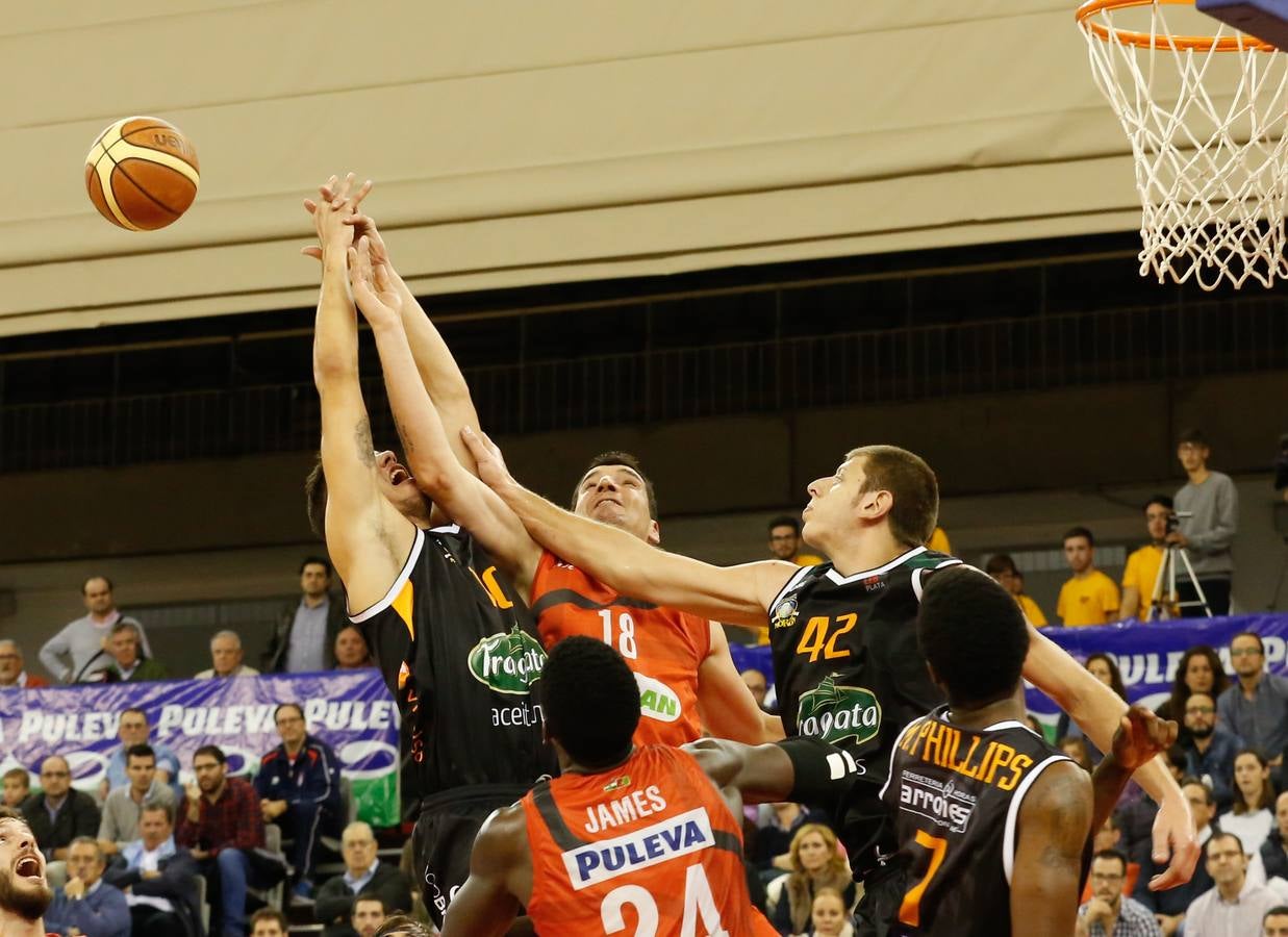 La agonía devuelve el liderato