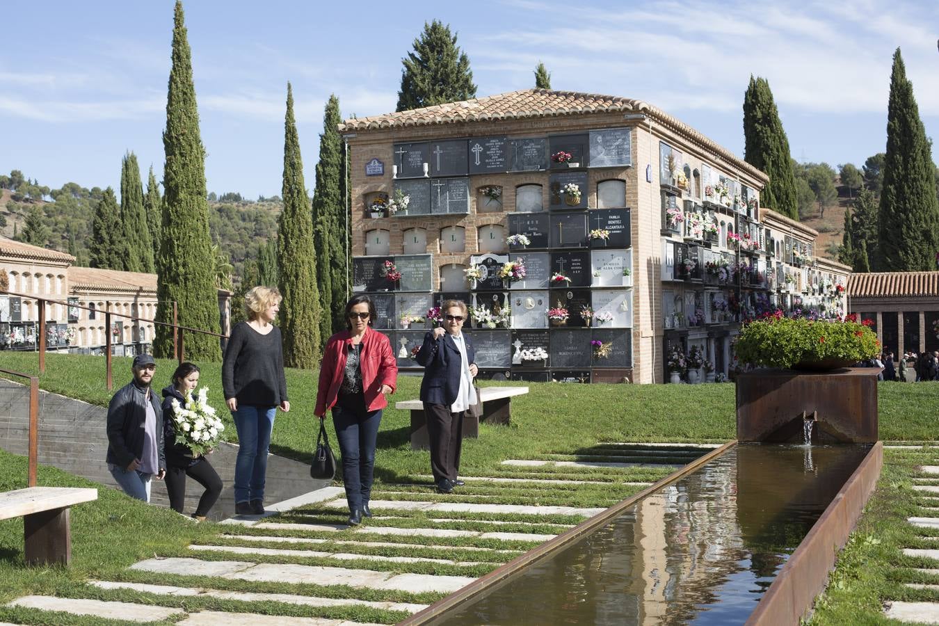 Todas las músicas en el cementerio