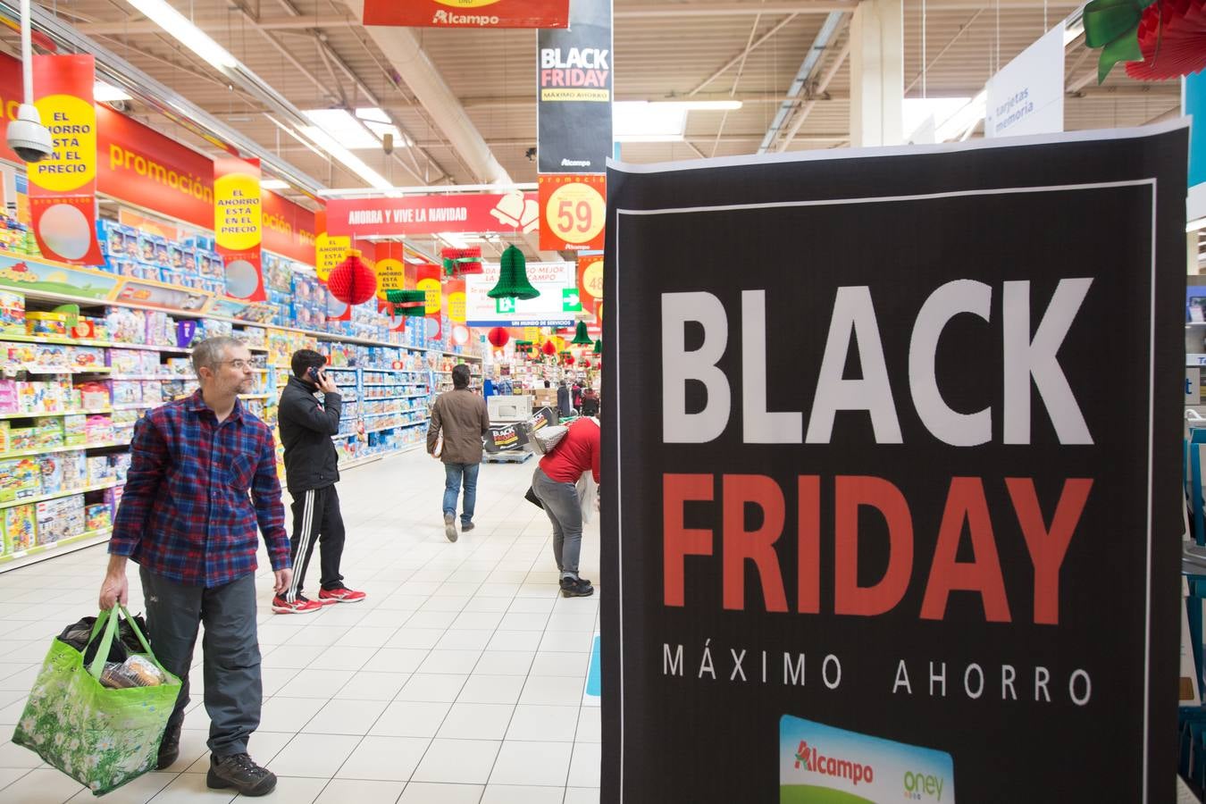 Granada se viste de negro