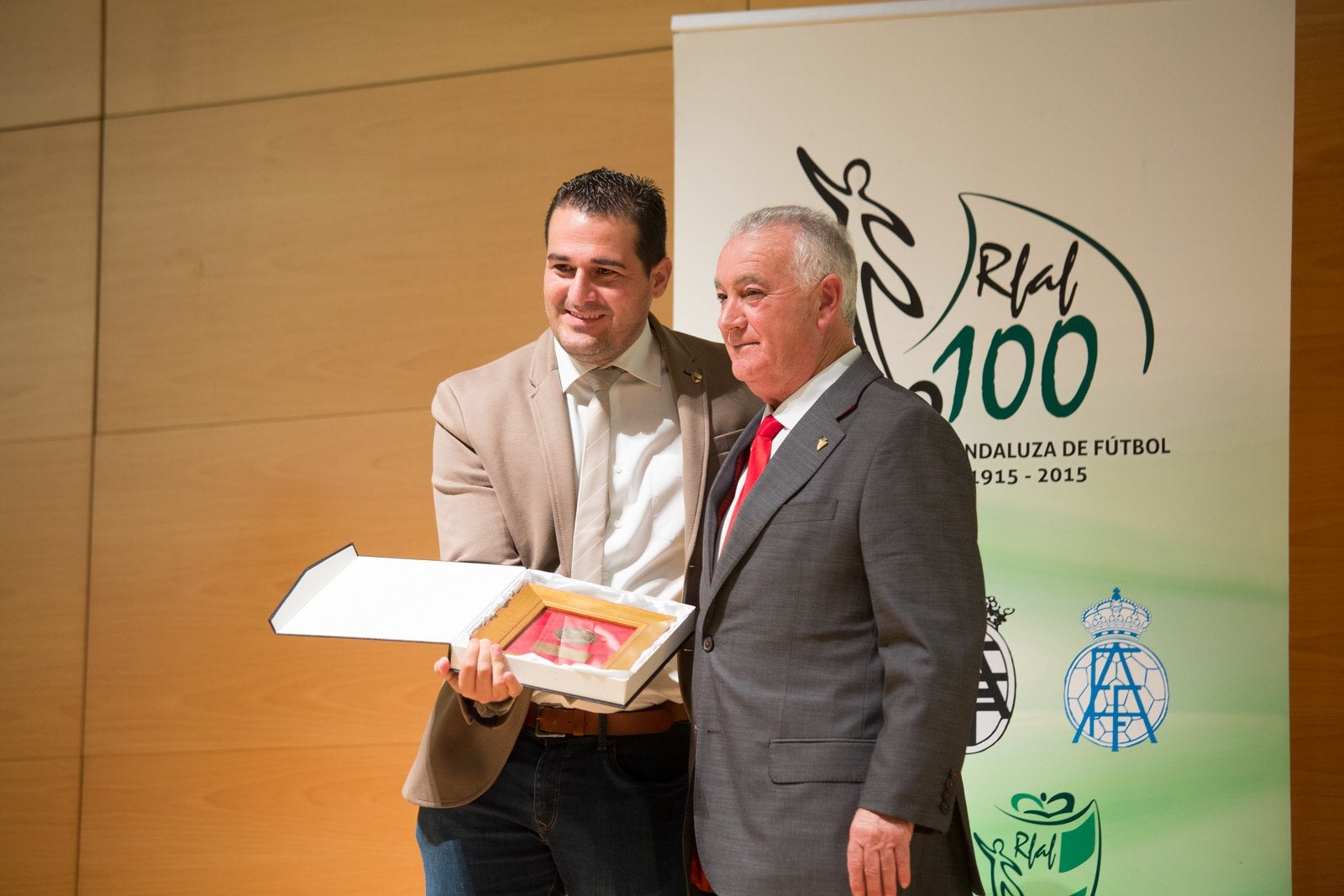 A por otros cien años de fútbol andaluz