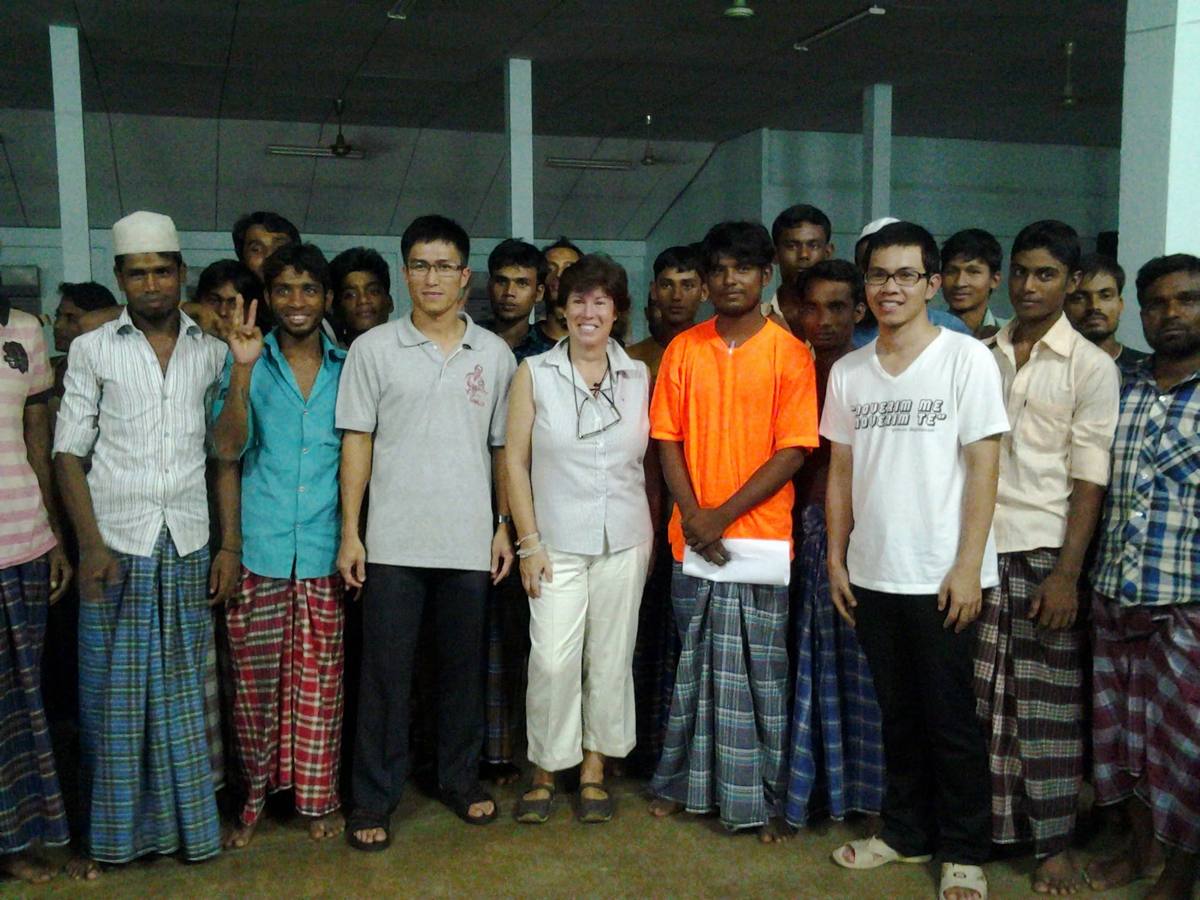 La granadina Chuku Maeso, en Tailandia, luchando contra la trata de personas.