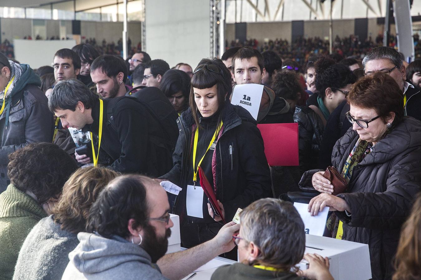 La CUP vota en asamblea si inviste a Artur Mas