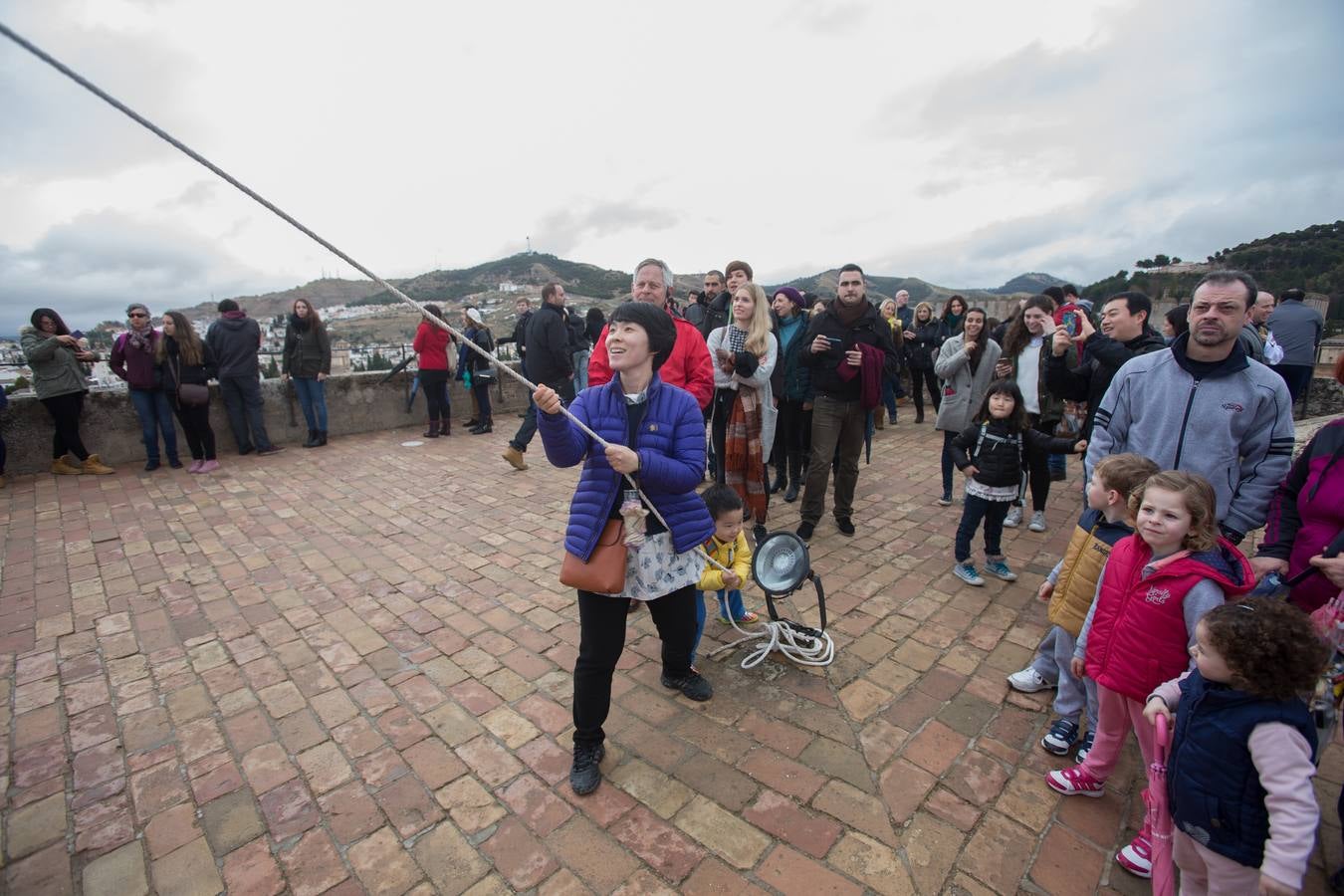 La Torre de la Vela se llena de candidatas para tocar la campana