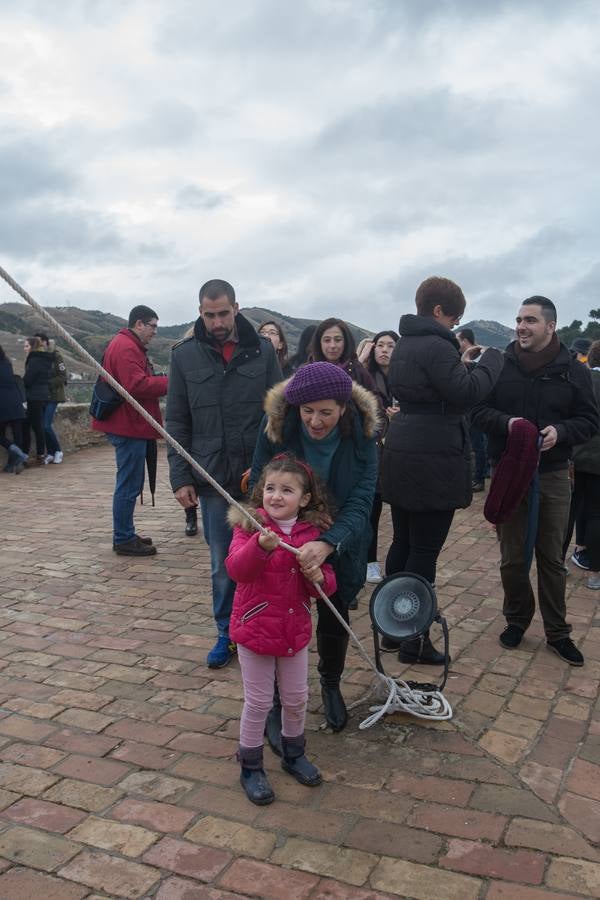 La Torre de la Vela se llena de candidatas para tocar la campana