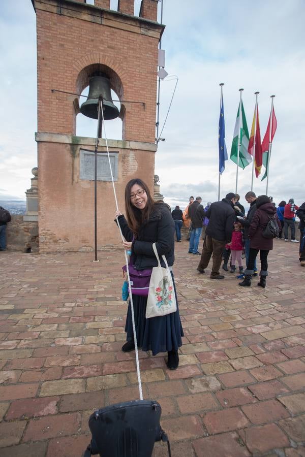 La Torre de la Vela se llena de candidatas para tocar la campana