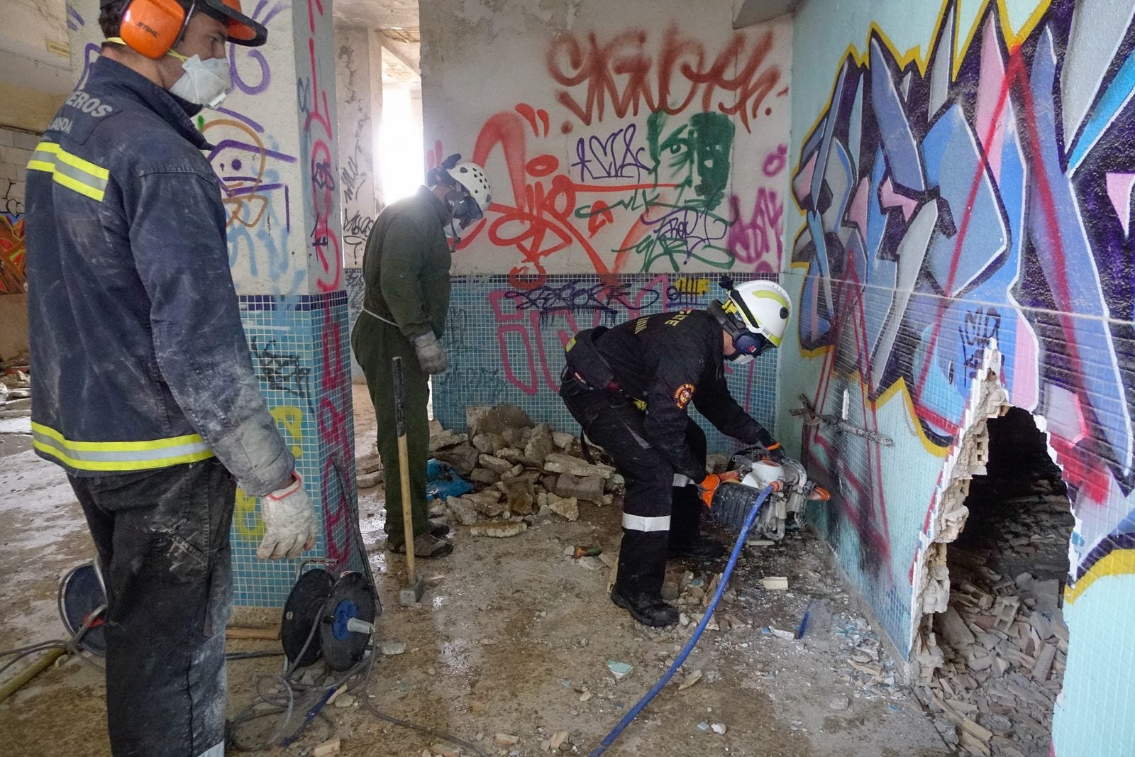 Los bomberos de Granada no solo apagan fuegos....