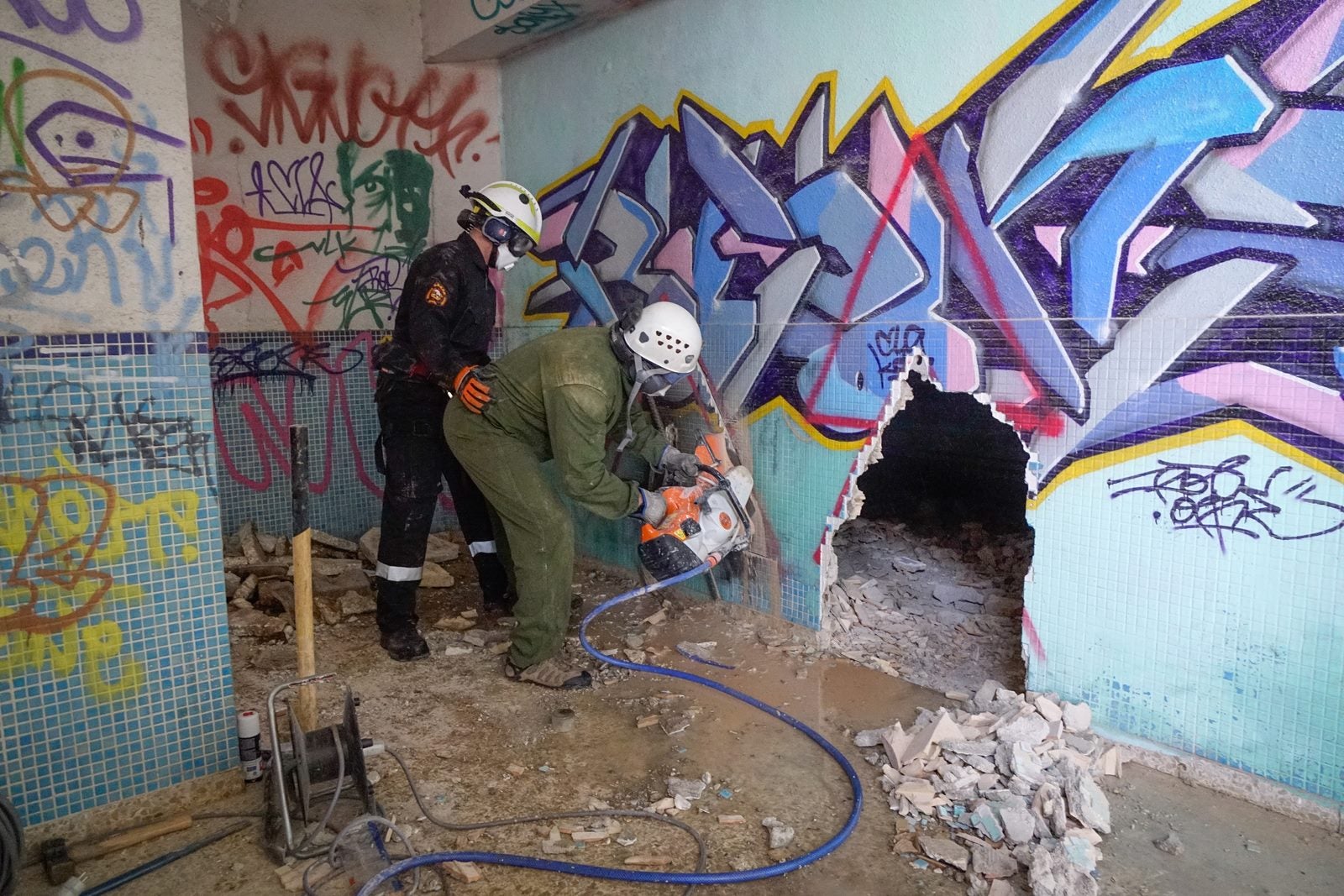 Los bomberos de Granada no solo apagan fuegos....