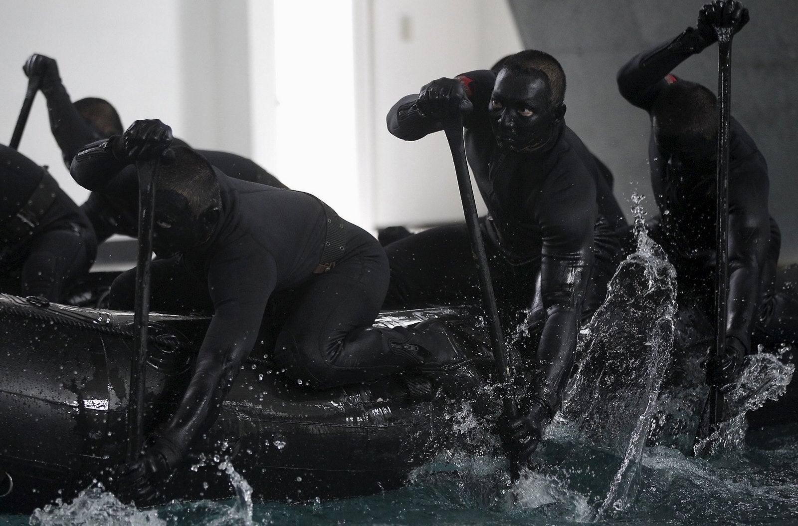 Militares de Taiwán participan durante un simulacro en Kinmen, isla costera de Taiwán.