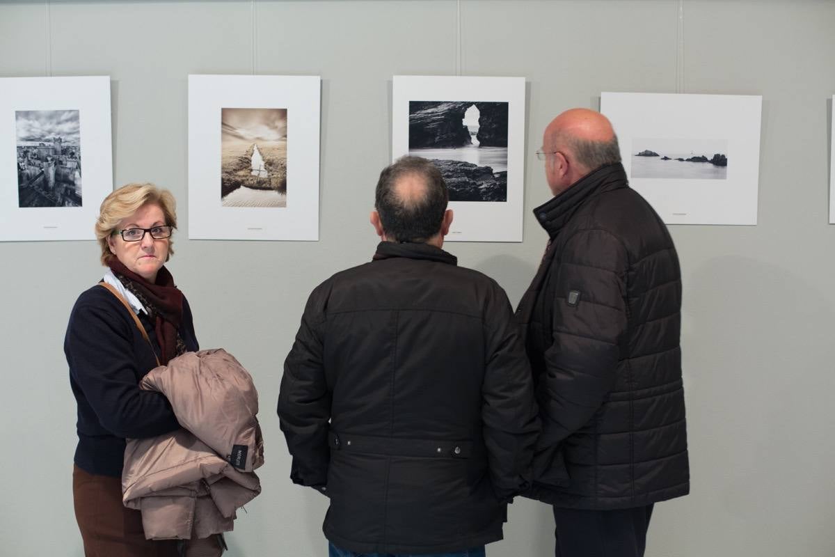 Caja Rural expone las fotografías que &#039;iluminan&#039; Granada
