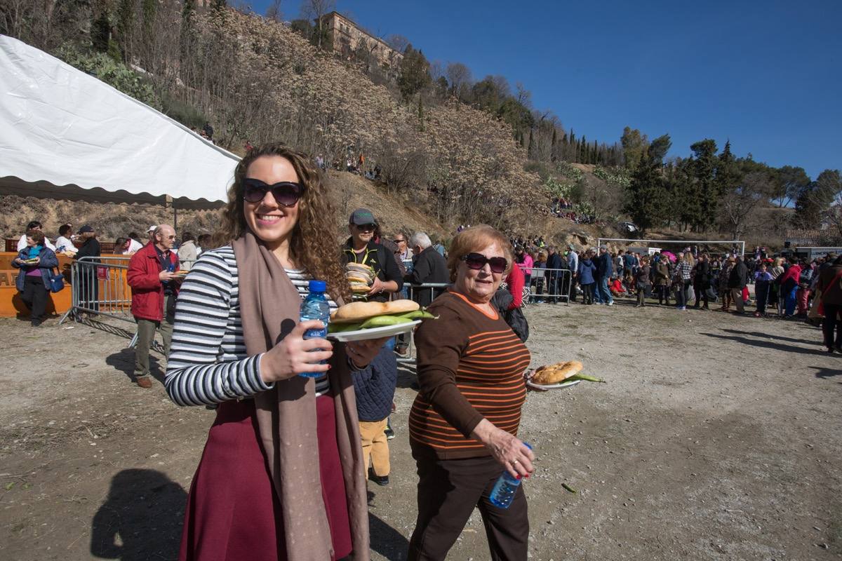 Un millar de granadinos participa en el Sacromonte en la romería de su patrón