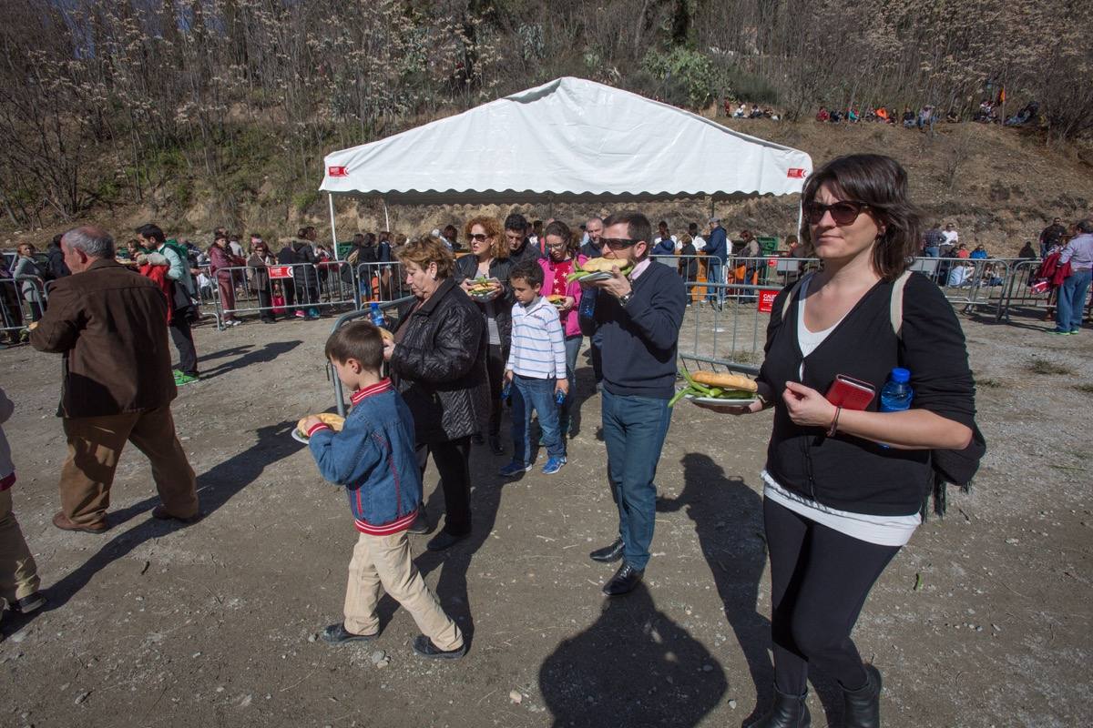 Un millar de granadinos participa en el Sacromonte en la romería de su patrón