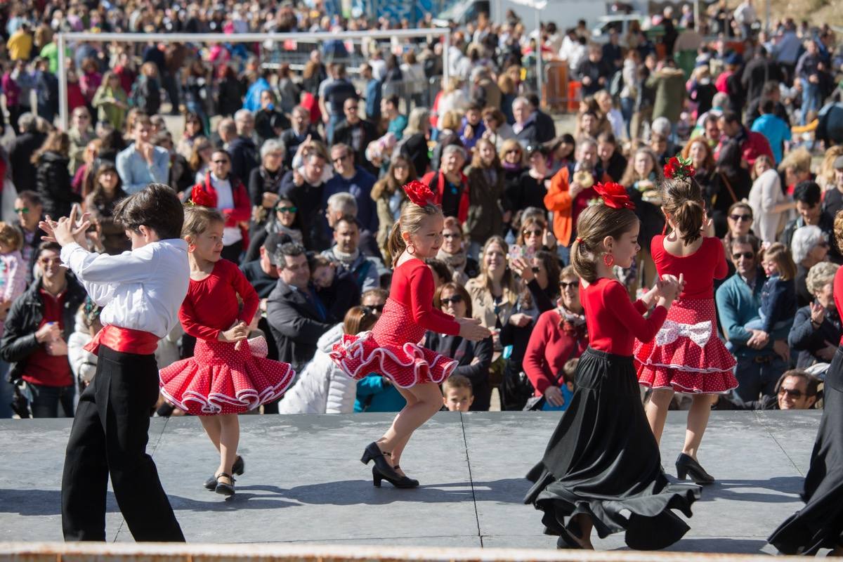 Un millar de granadinos participa en el Sacromonte en la romería de su patrón