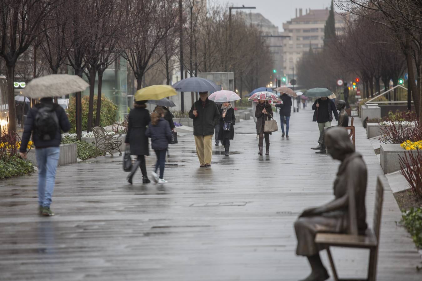 Viernes de lluvia fina en Granada