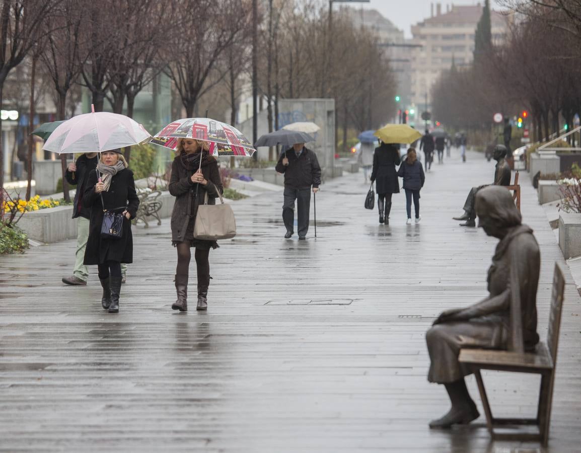 Viernes de lluvia fina en Granada