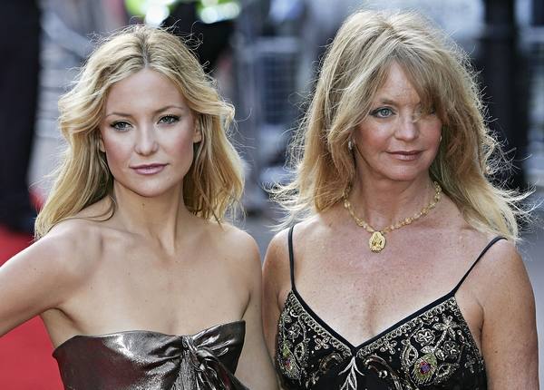 2. KATE HUDSON Y GOLDIE HAWN. Son madre e hija