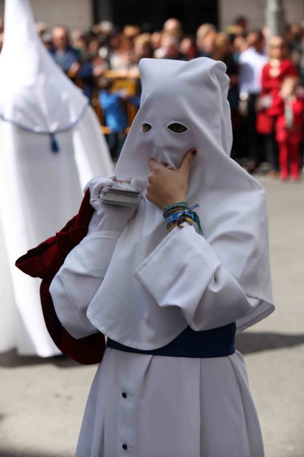 &#039;La Borriquilla&#039; se lució rodeada de luz