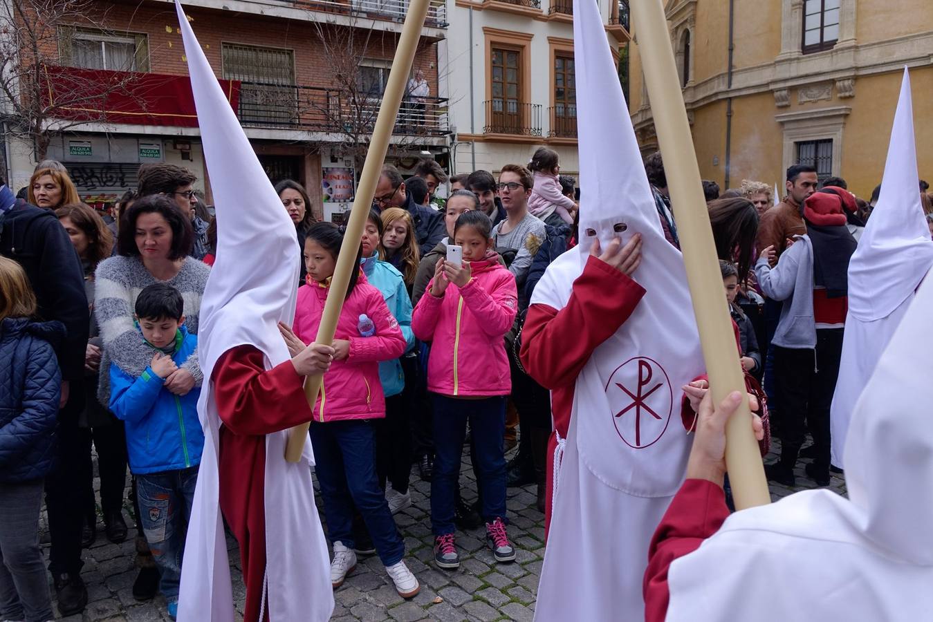 Estudiantes, al completo