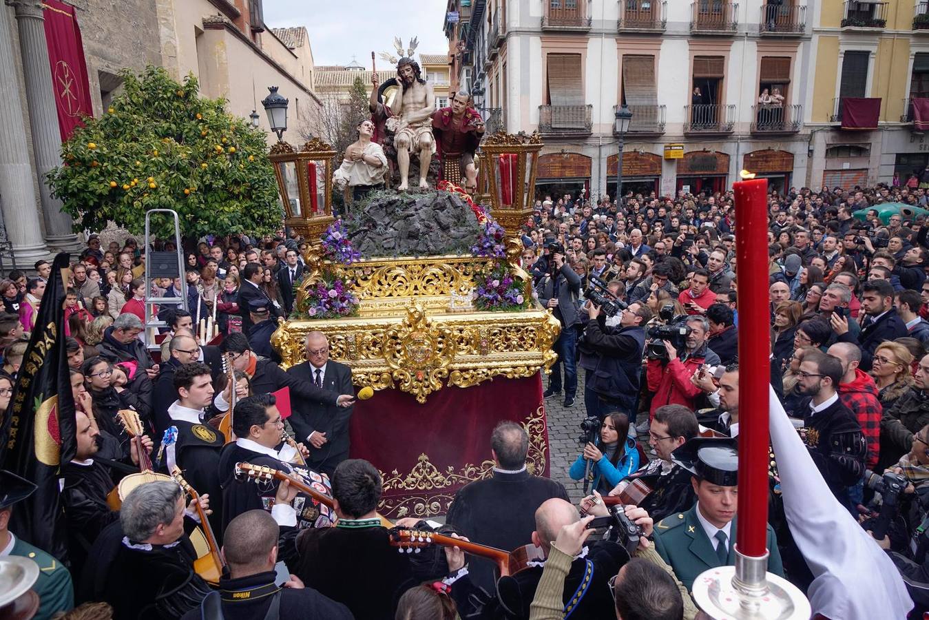 Estudiantes, al completo