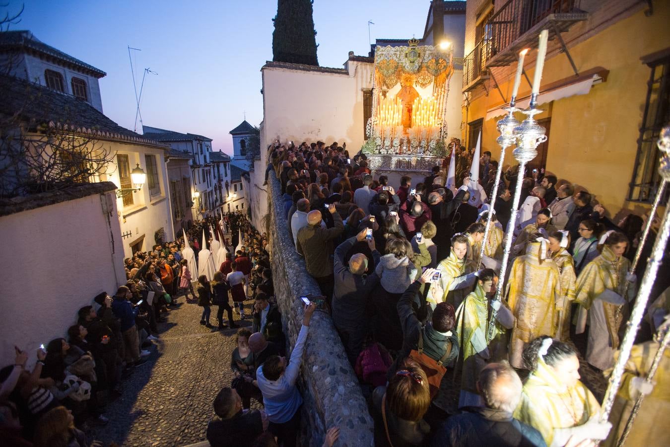 Aurora blanca del Albaicín