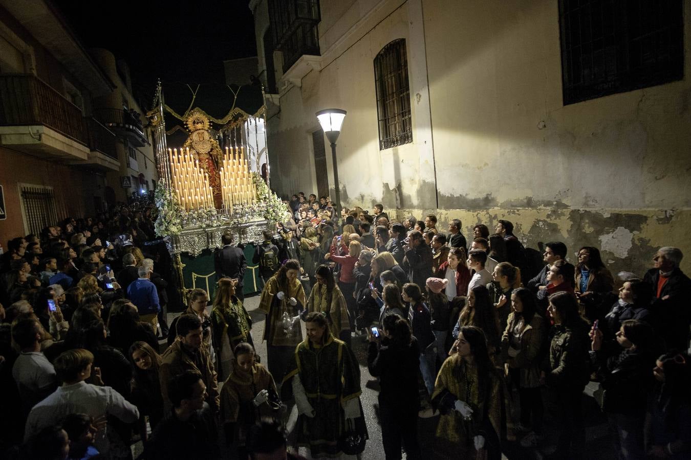 La Pasión, el Nazareno y la Esperanza recorren Motril