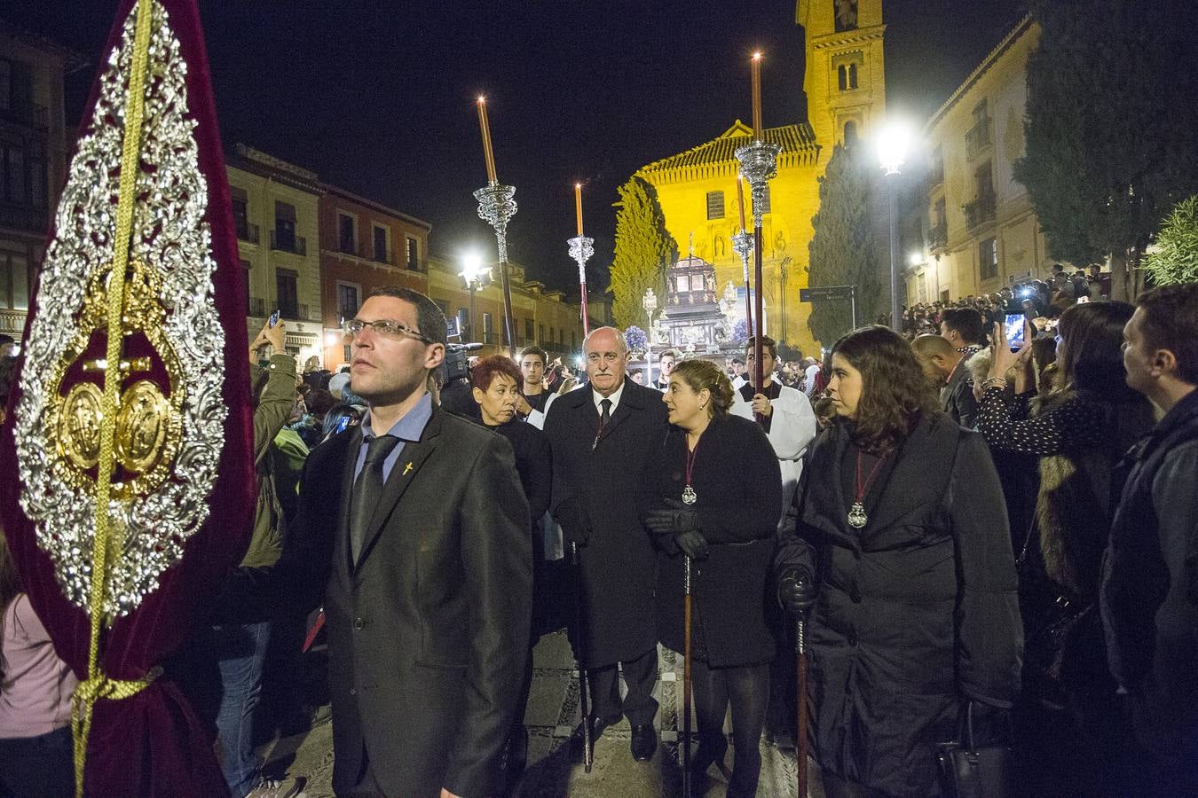 La procesión oficial