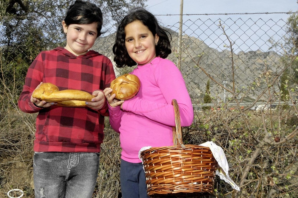 Dúrcal se rinde a los Hornazos