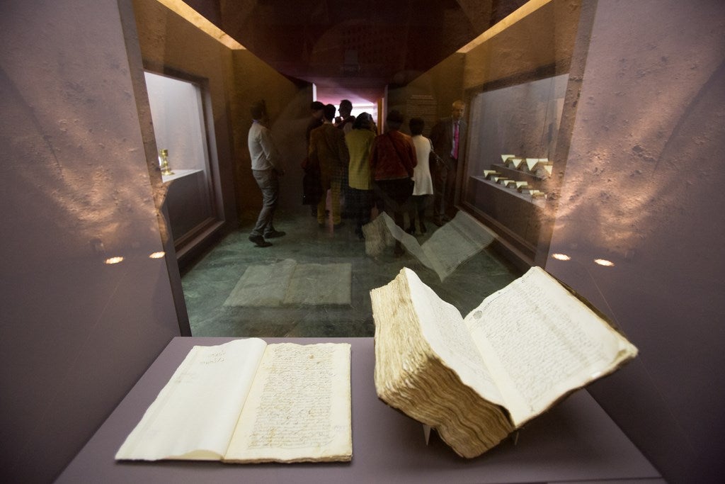 Una exposición homenajea a los Tendilla, los &quot;señores de la Alhambra&quot; del siglo XV al XVIII