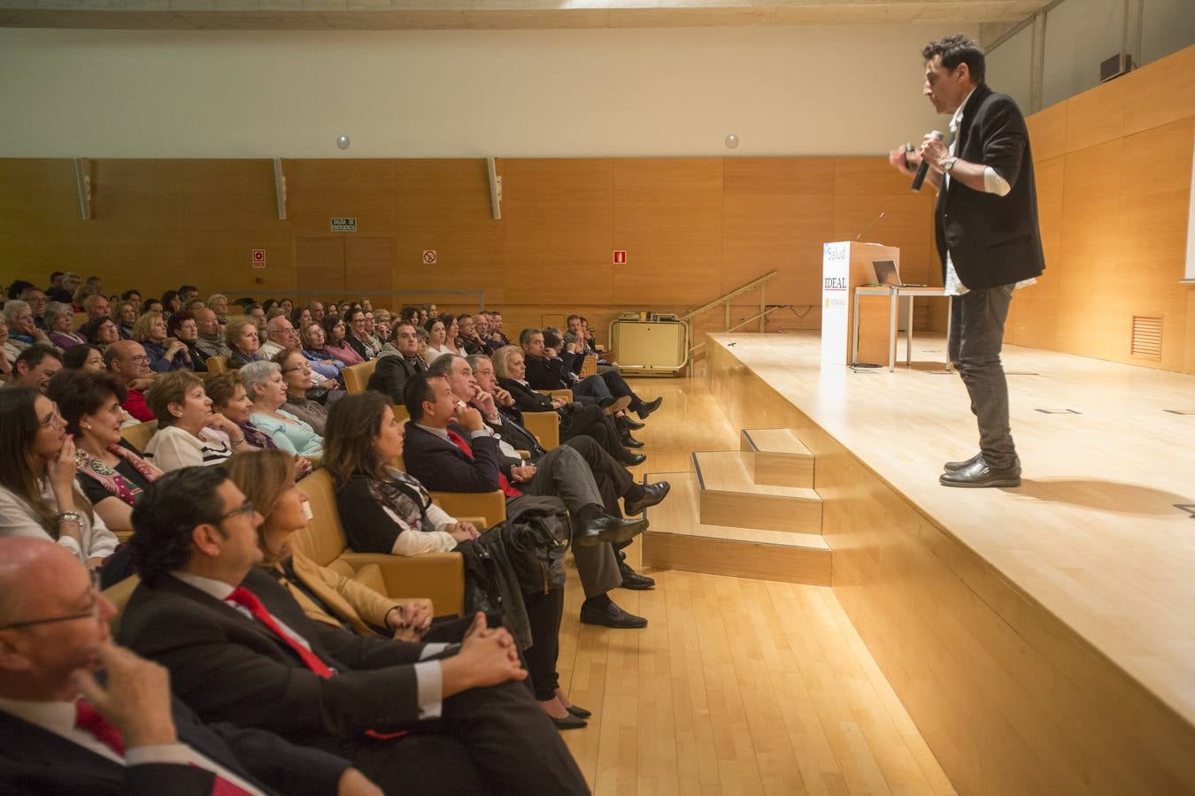 Foro de Salud de IDEAL, una puerta abierta para superar la enfermedad