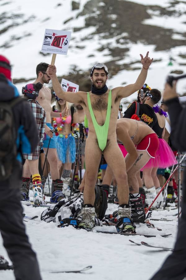 ¿Quién dijo frío? ¡En bañador por la Sierra!