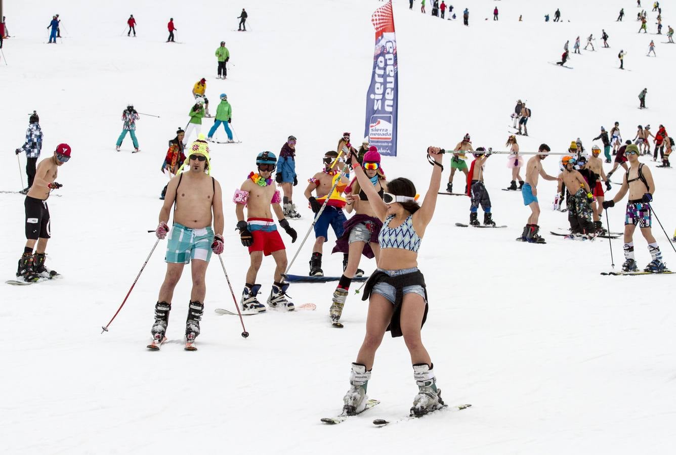 ¿Quién dijo frío? ¡En bañador por la Sierra!