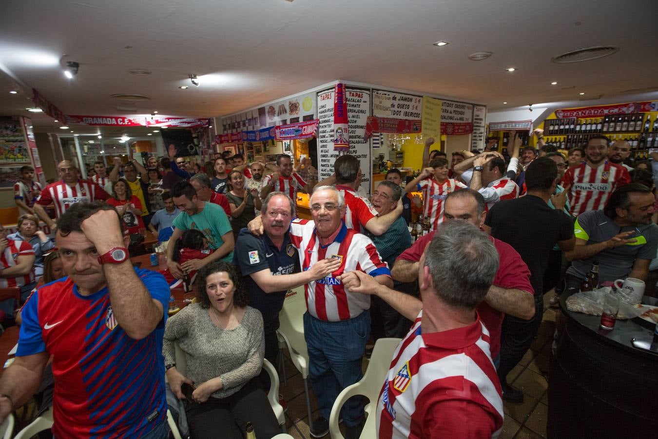 La pasión se desata en la &#039;casa&#039; del Atlético en Granada