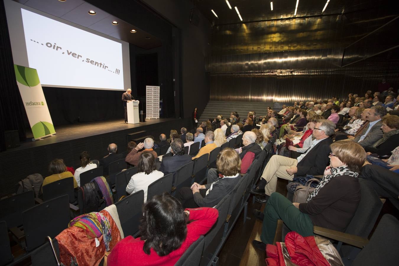 Con 68 euros al mes por paciente la cirugía protésica devuelve la calidad de vida